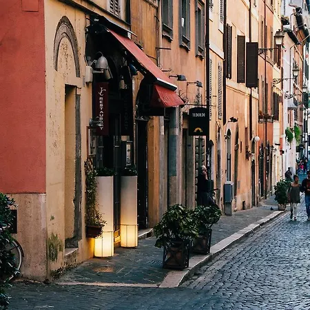 Oda ve Kahvaltı All'orologio 4*