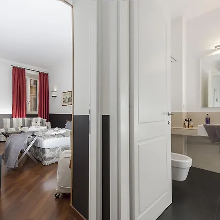 Oda ve Kahvaltı All'orologio 4*