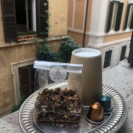 All'orologio Oda ve Kahvaltı 4*