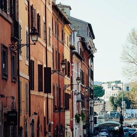 Oda ve Kahvaltı All'orologio 4*