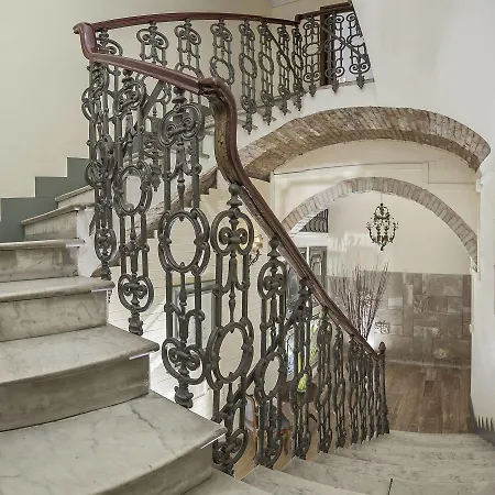 All'orologio Bed and Breakfast 3*