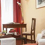 All'orologio Rome