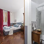 All'orologio Bed & Breakfast 4*